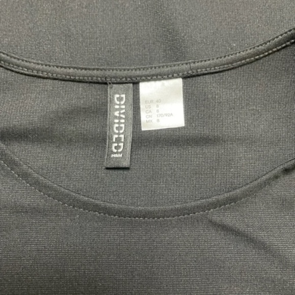 H&M Divided Bodycon Dress Black with Red & White Side Stripes *New without tags* - Picture 4 of 4